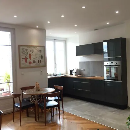 Parnasse Liberation Terasse Apartament *