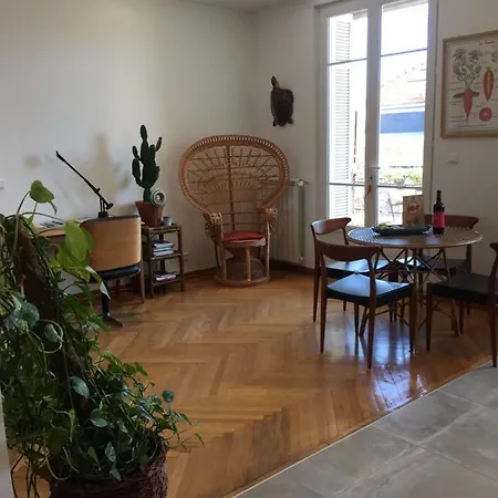Parnasse Liberation Terasse Apartamento